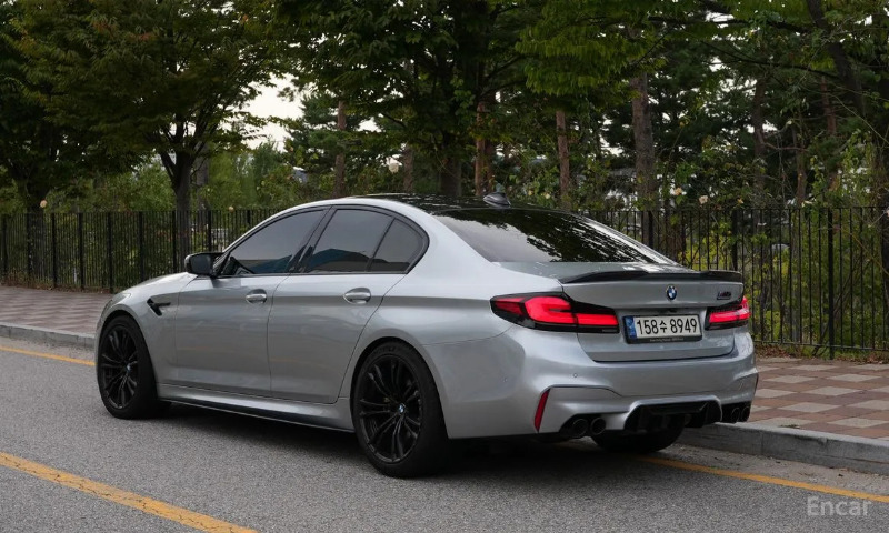 car BMW M5 id349920 photo #7