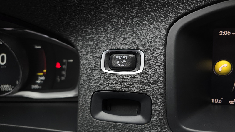 car Volvo S60 id350007 photo #18