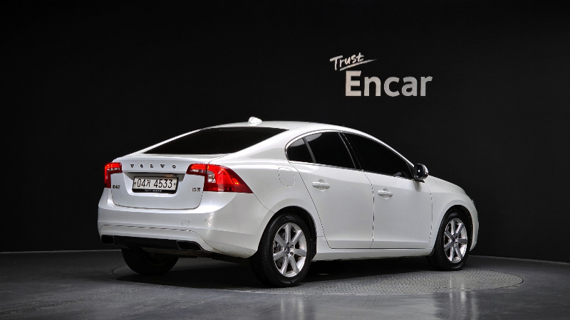 car Volvo S60 id350007 photo #2