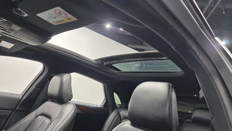 car Lincoln MKZ id350066 photo #19