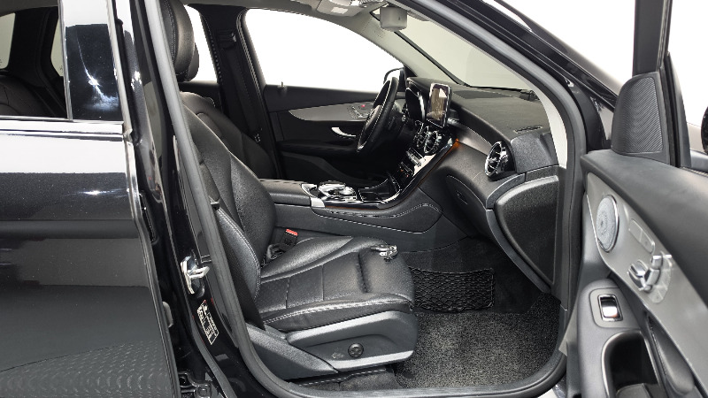 car Mercedes GLC id350081 photo #26