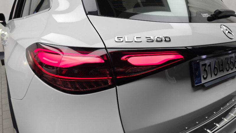 car Mercedes GLC id350084 photo #23
