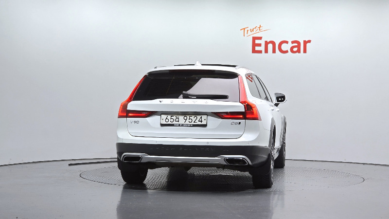 car Volvo V90 id350091 photo #4