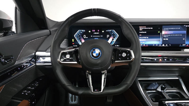 car BMW i7 id350189 photo #13