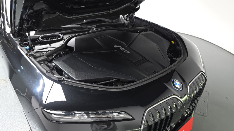car BMW i7 id350189 photo #6