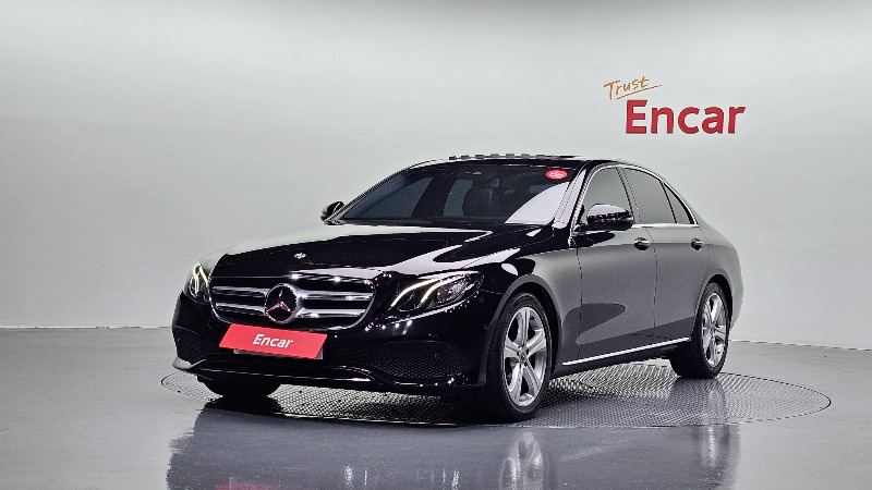 car Mercedes E-Class id350285 main photo