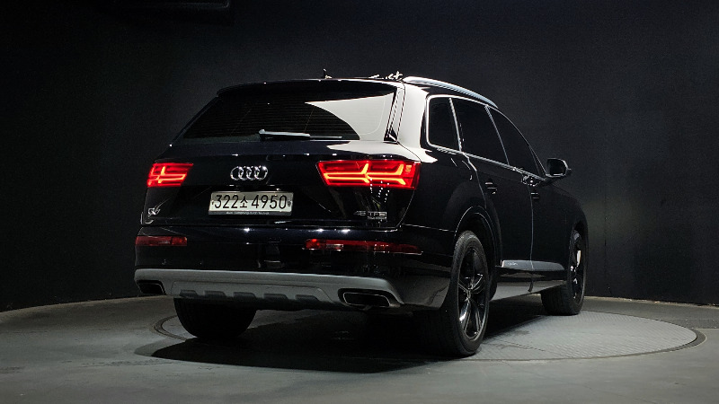 car Audi Q7 id350355 photo #2