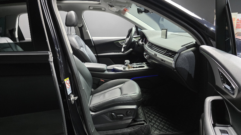 car Audi Q7 id350355 photo #26