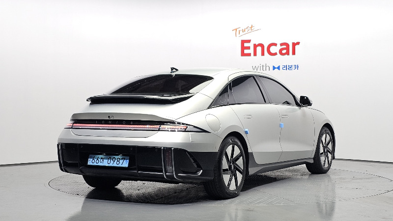 car Hyundai IONIQ 6 id350433 photo #2