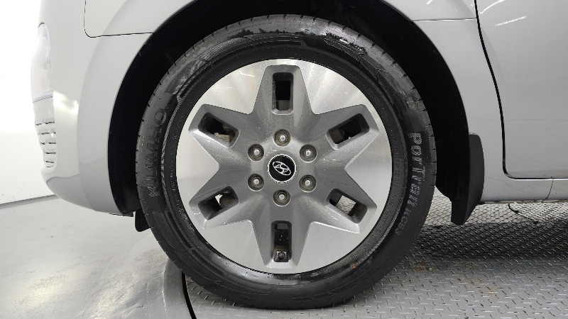 car Hyundai Staria id351133 photo #5