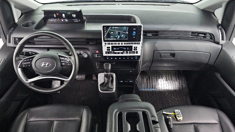 car Hyundai Staria id351133 photo #7