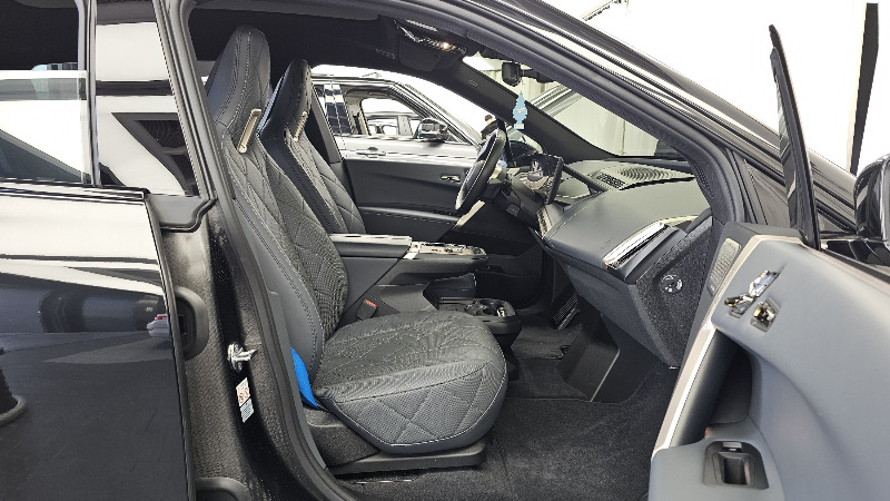 car BMW iX id351502 photo #11