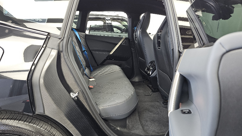 car BMW iX id351502 photo #12