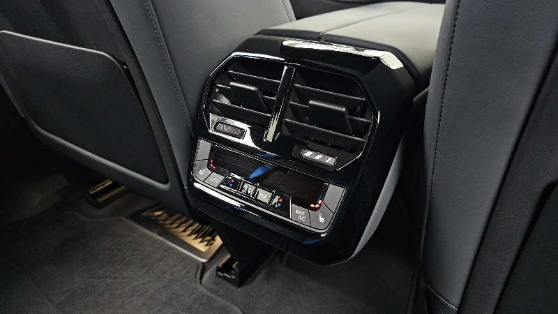 car BMW iX id351502 photo #19