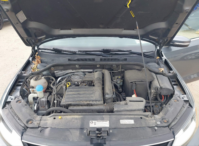 car Volkswagen Jetta id352138 photo #10