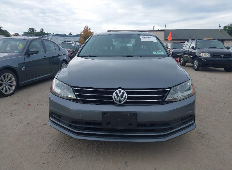 car Volkswagen Jetta id352138 photo #12