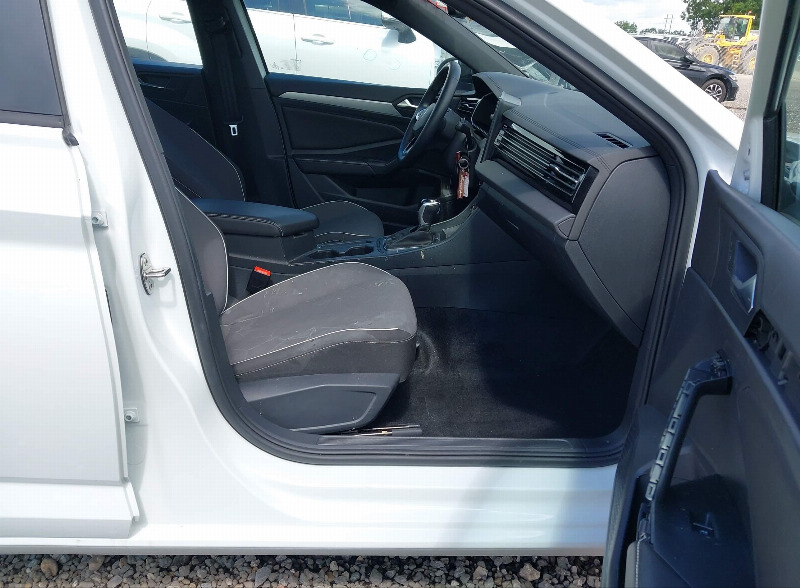 car Volkswagen Jetta id352140 photo #5