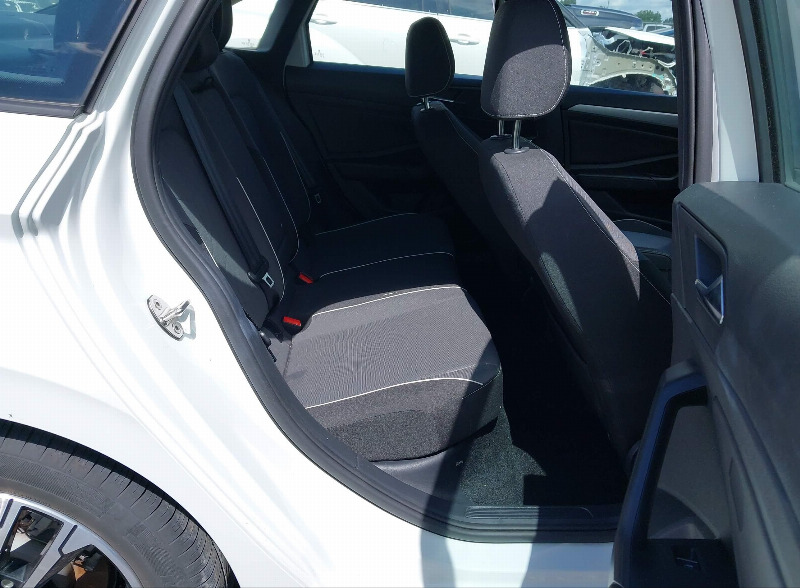 car Volkswagen Jetta id352140 photo #8