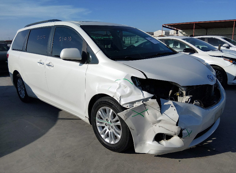 car Toyota Sienna id352159 main photo