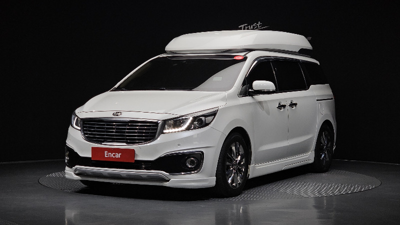 car KIA Carnival id353162 main photo