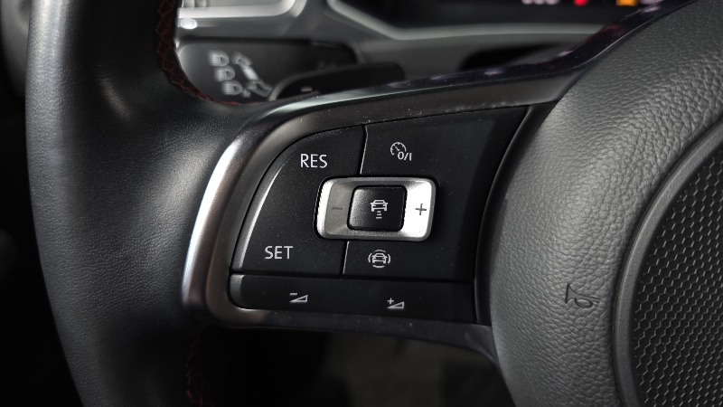 car Volkswagen T-Roc id353213 photo #16