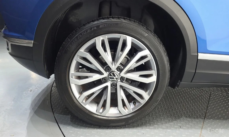car Volkswagen T-Roc id353213 photo #5