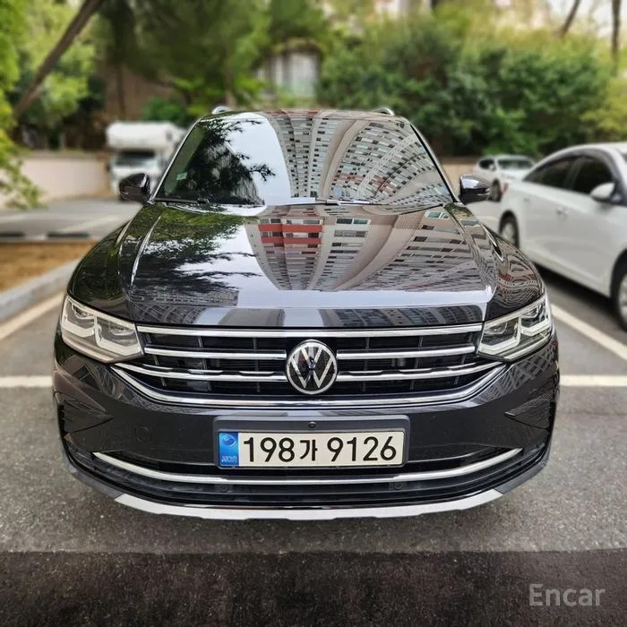 car Volkswagen Tiguan id353305 main photo