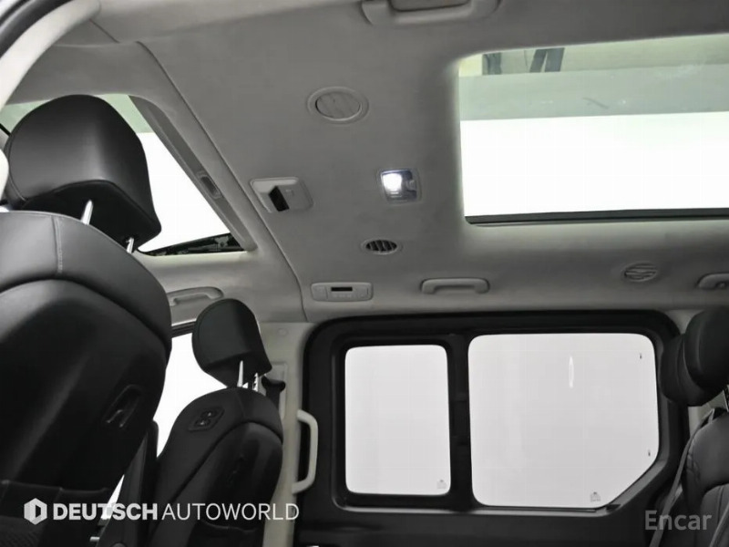 car Hyundai Staria id353565 photo #18