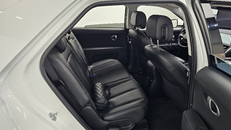 car Hyundai IONIQ 5 id353921 photo #26