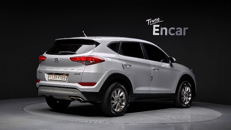 car Hyundai Tucson id353990 photo #2