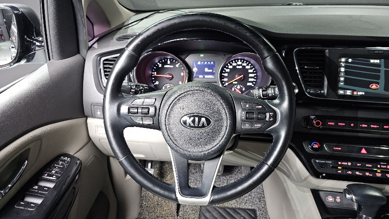 car KIA Carnival id354021 photo #13