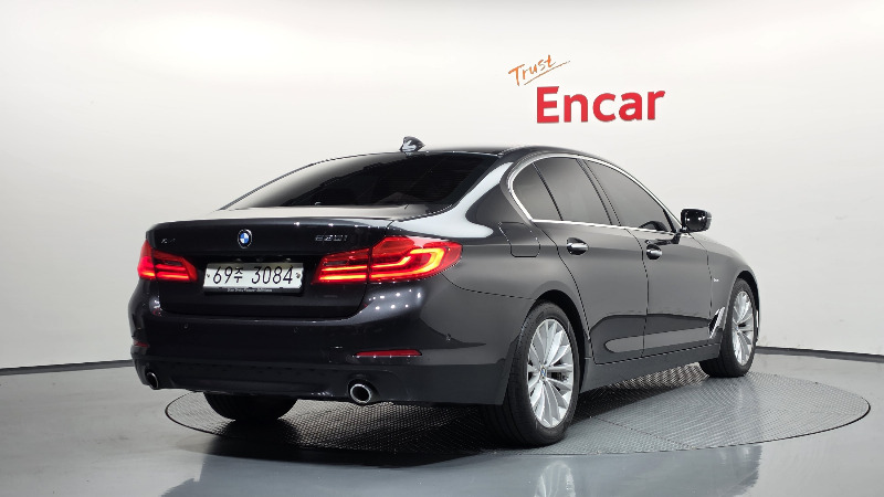 car BMW 5 Series id354381 photo #2