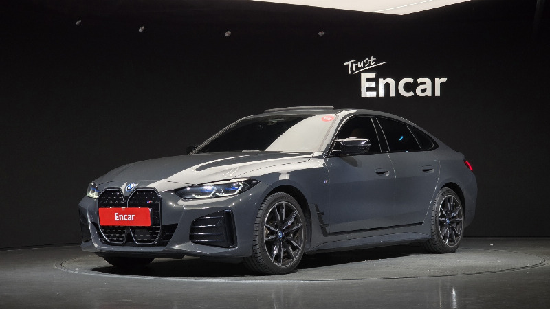 car BMW i4 id354485 main photo
