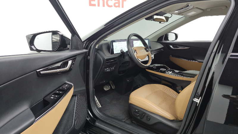 car KIA EV6 id354519 photo #10