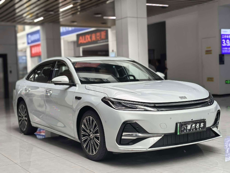 car Geely Galaxy A7 id354796 photo #3