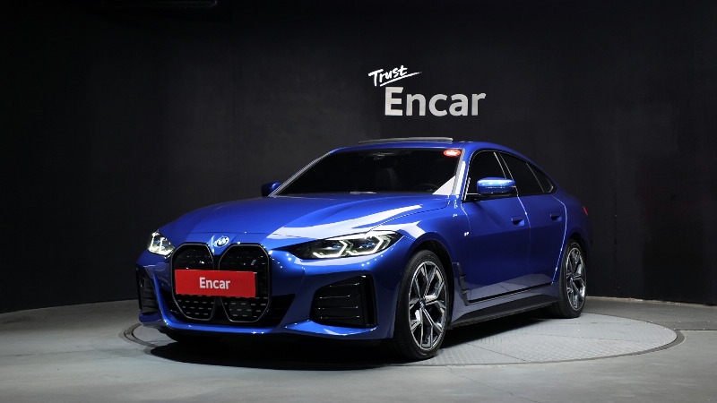 car BMW i4 id354930 main photo