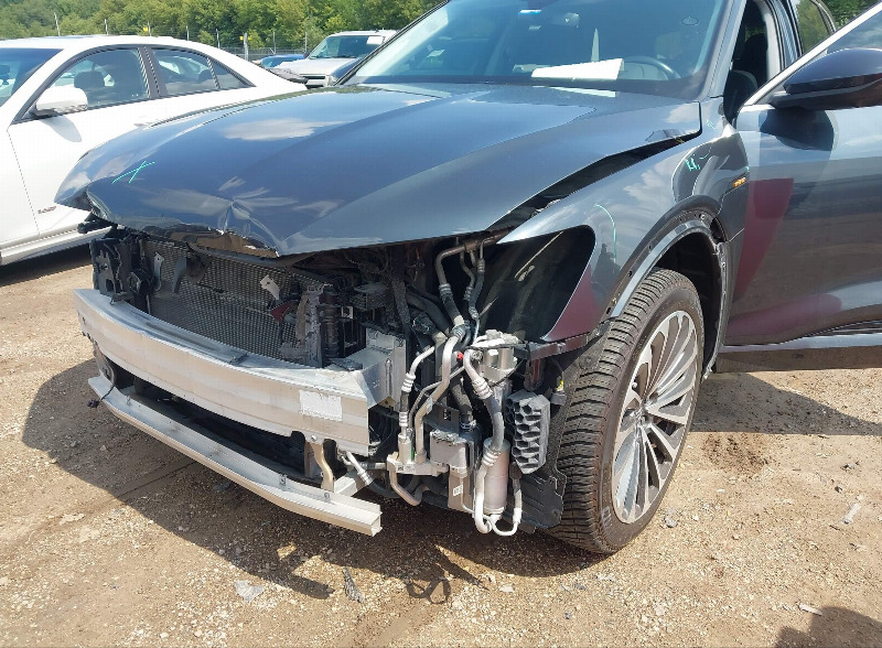 car Audi e-tron id356402 photo #6