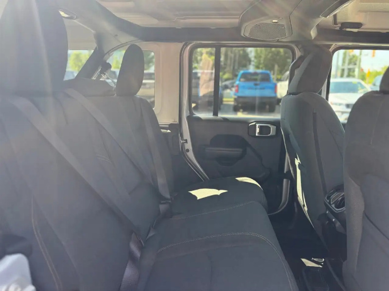 car Jeep Wrangler id356770 photo #17
