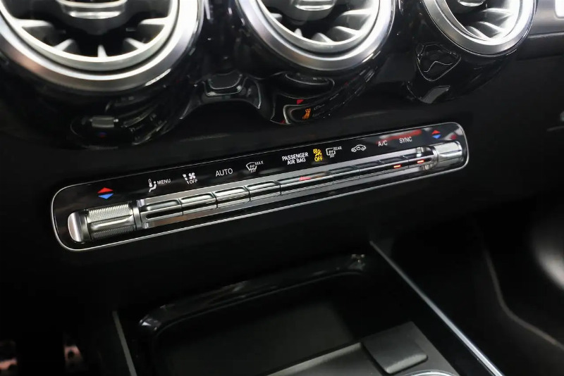car Mercedes GLB id358052 photo #14