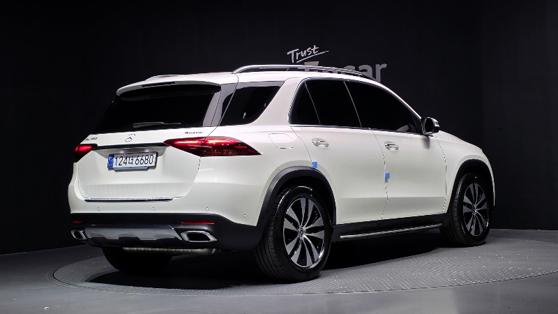 car Mercedes GLE id358313 photo #2