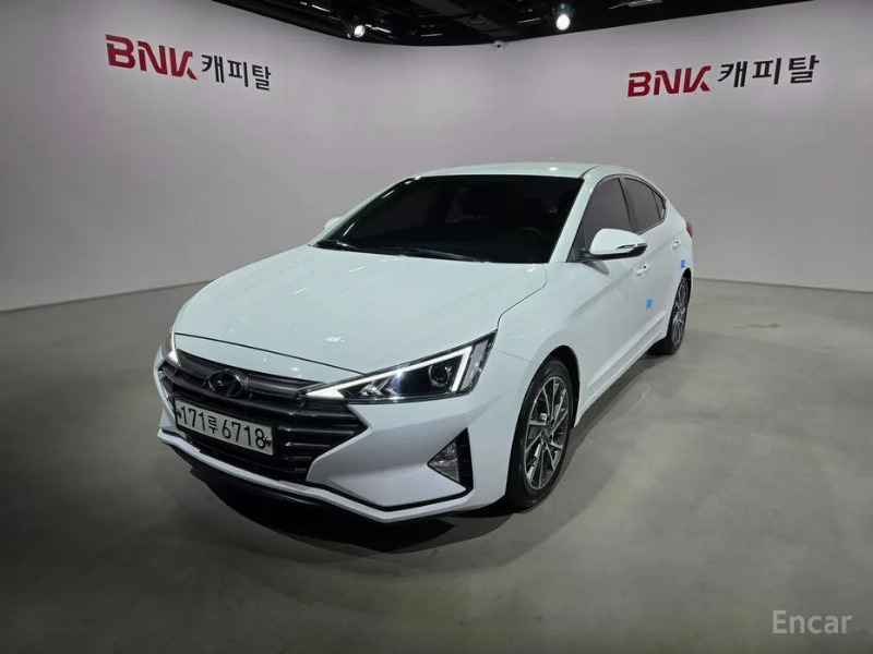 car Hyundai Avante id358375 main photo