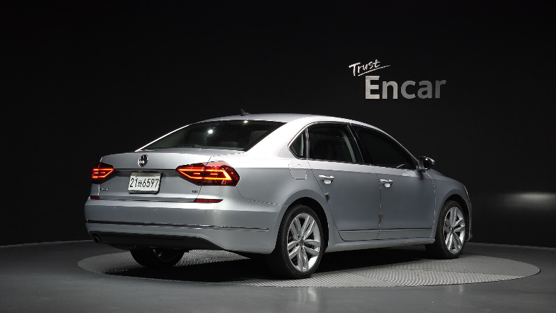 car Volkswagen Passat id358466 photo #2