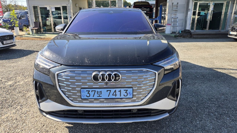 car Audi Q4 e-tron id358567 main photo