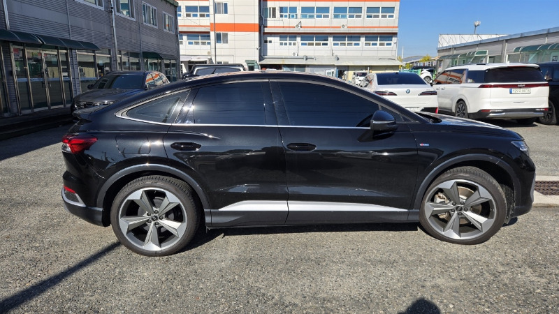 car Audi Q4 e-tron id358567 photo #3