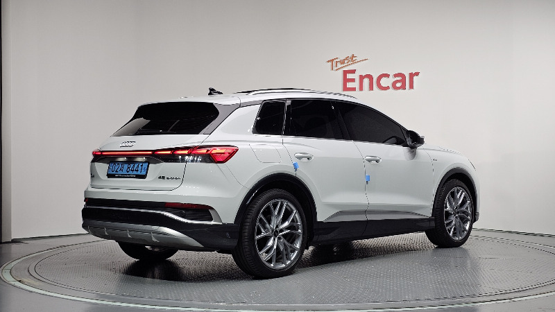 car Audi Q4 e-tron id358635 photo #2
