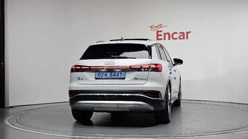 car Audi Q4 e-tron id358635 photo #4