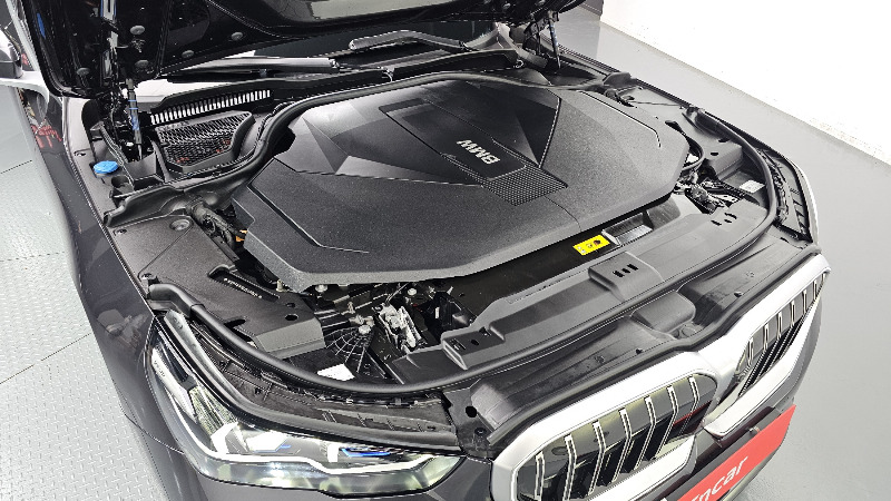 car BMW i5 id358644 photo #6