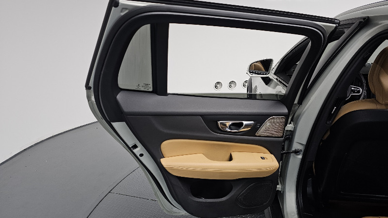 car Volvo V60 id358652 photo #25