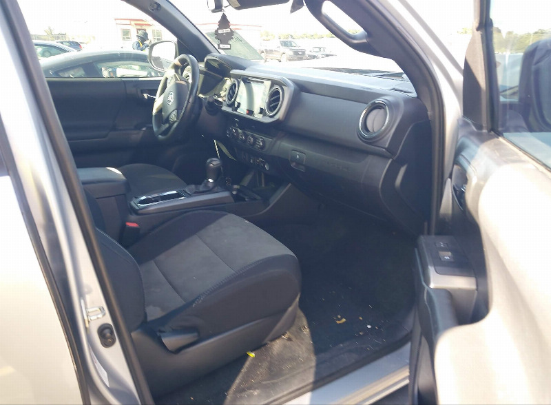 car Toyota Tacoma id359343 photo #5
