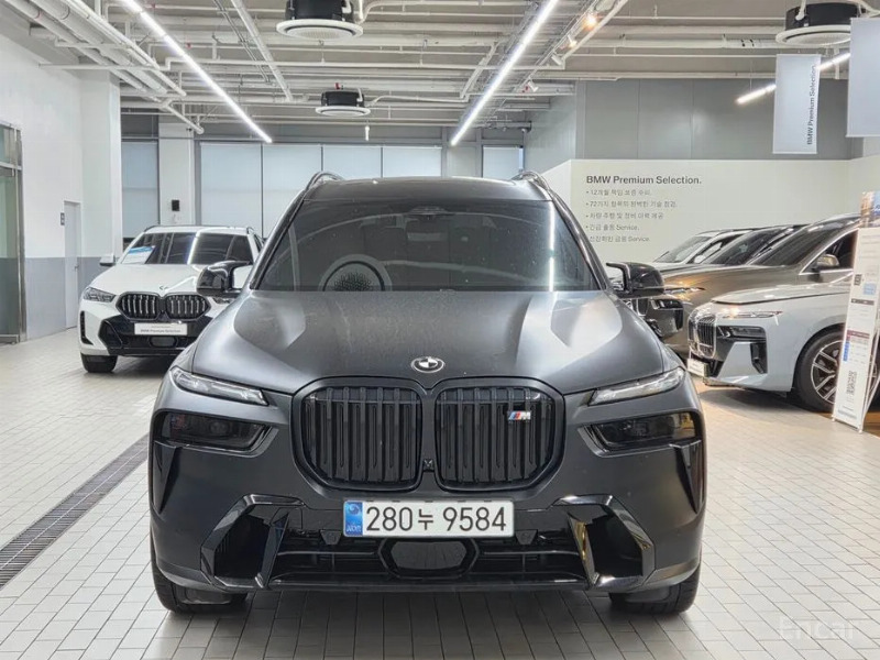 car BMW X7 id359452 photo #3